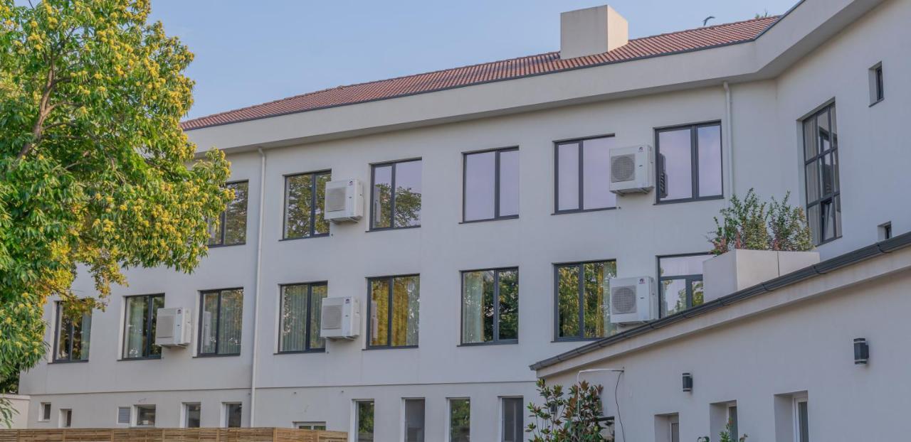 Hotel Osetia Garden Momchilgrad Εξωτερικό φωτογραφία