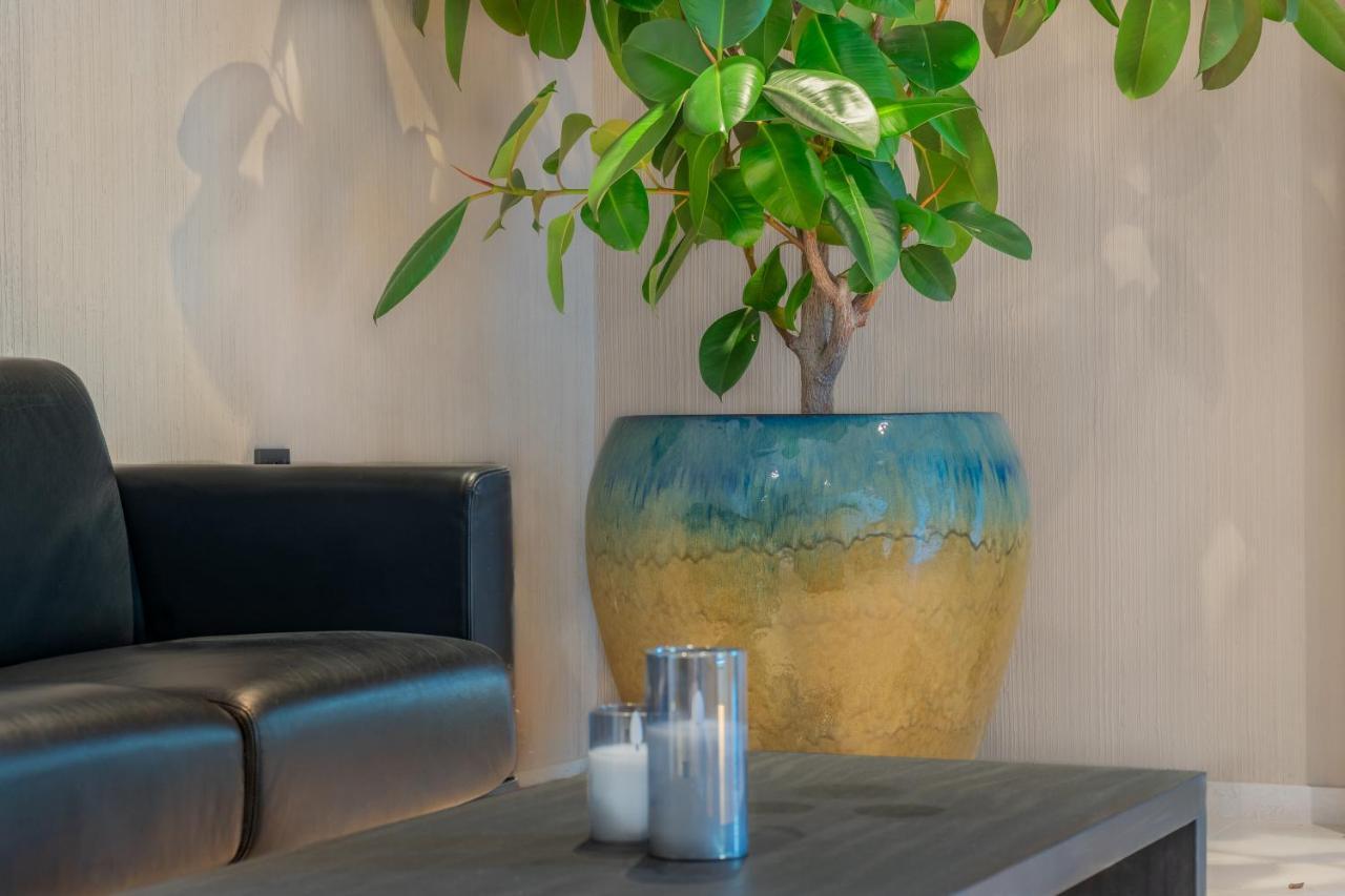 Hotel Osetia Garden Momchilgrad Εξωτερικό φωτογραφία